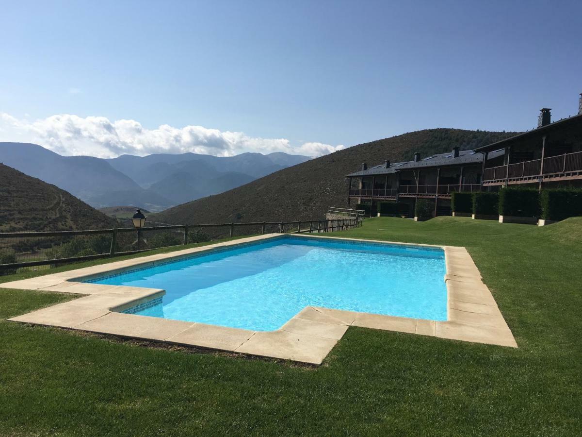 Elegante Casa En La Cerdana Villa Bellver De Cerdanya Bagian luar foto